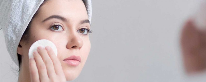 تونر چیست؟ | چرا تونر بهترین راه پاکسازی پوست است؟