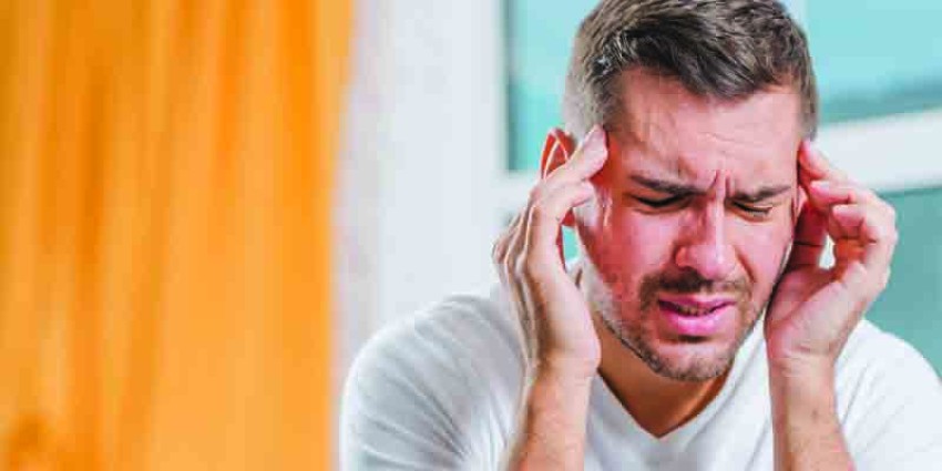 چرا وقتی بستنی میخوریم سردرد میگیریم